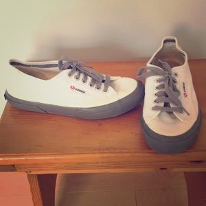 Women’s Superga sneakers